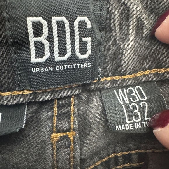 BDG Mom High Waisted Jeans Black - Picture 3 of 9